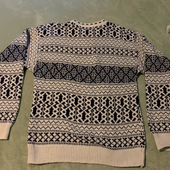 Eddie Bauer Men’s Sweater - Picture 2 of 3